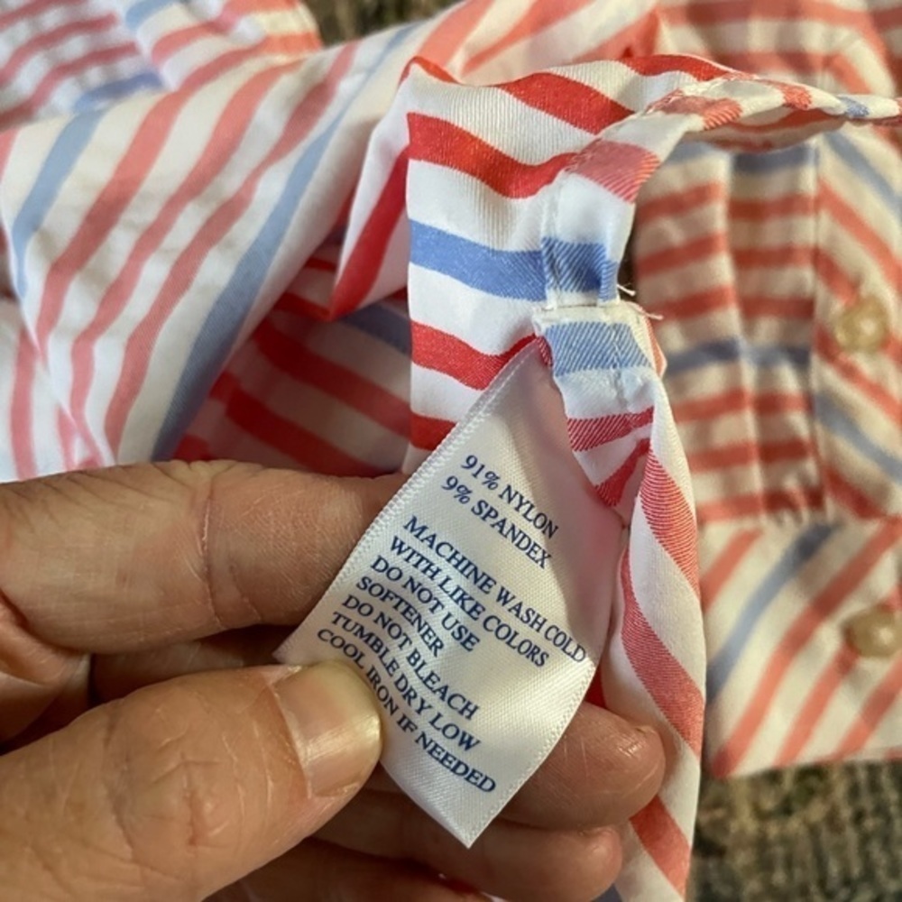 Southern Tide Emry Button down performance top - Picture 7 of 7